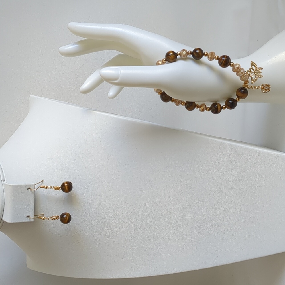 Earrings set with bracelet